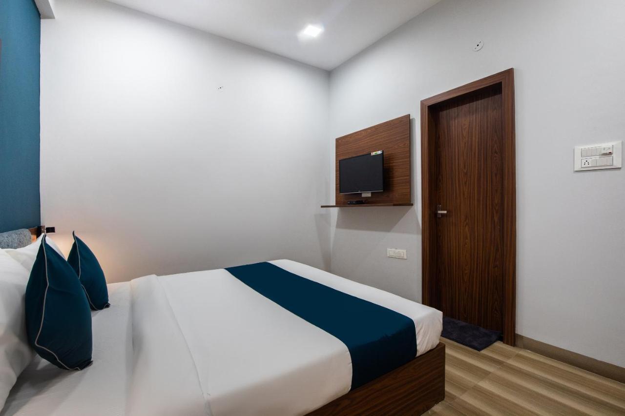 Hotel Ballfin Indore Zewnętrze zdjęcie